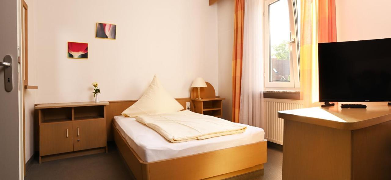 Hotel Zum Alten Wirt Langenbach  Exterior photo